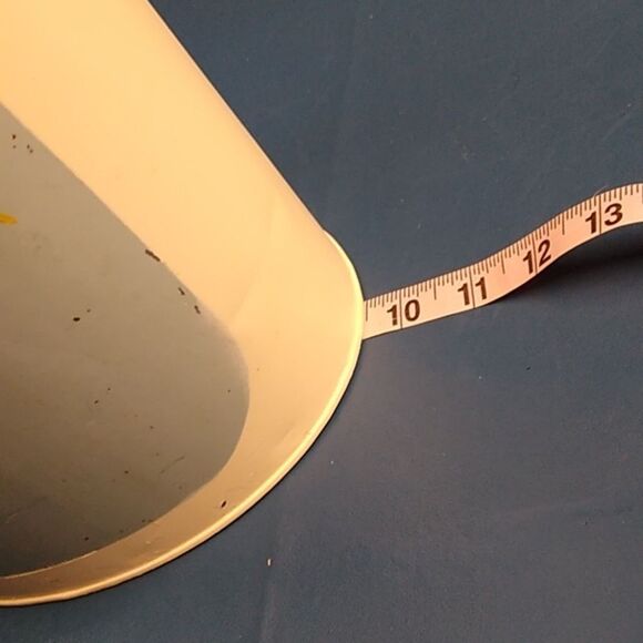 Floral Painted Toleware? Metal Waste Bin Decorative cut outs upper edge - Picture 7 of 13